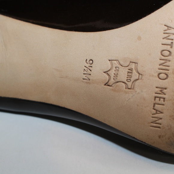 Antonio Melani Chocolate Brwn Patent Leather Pumps - Picture 6 of 7